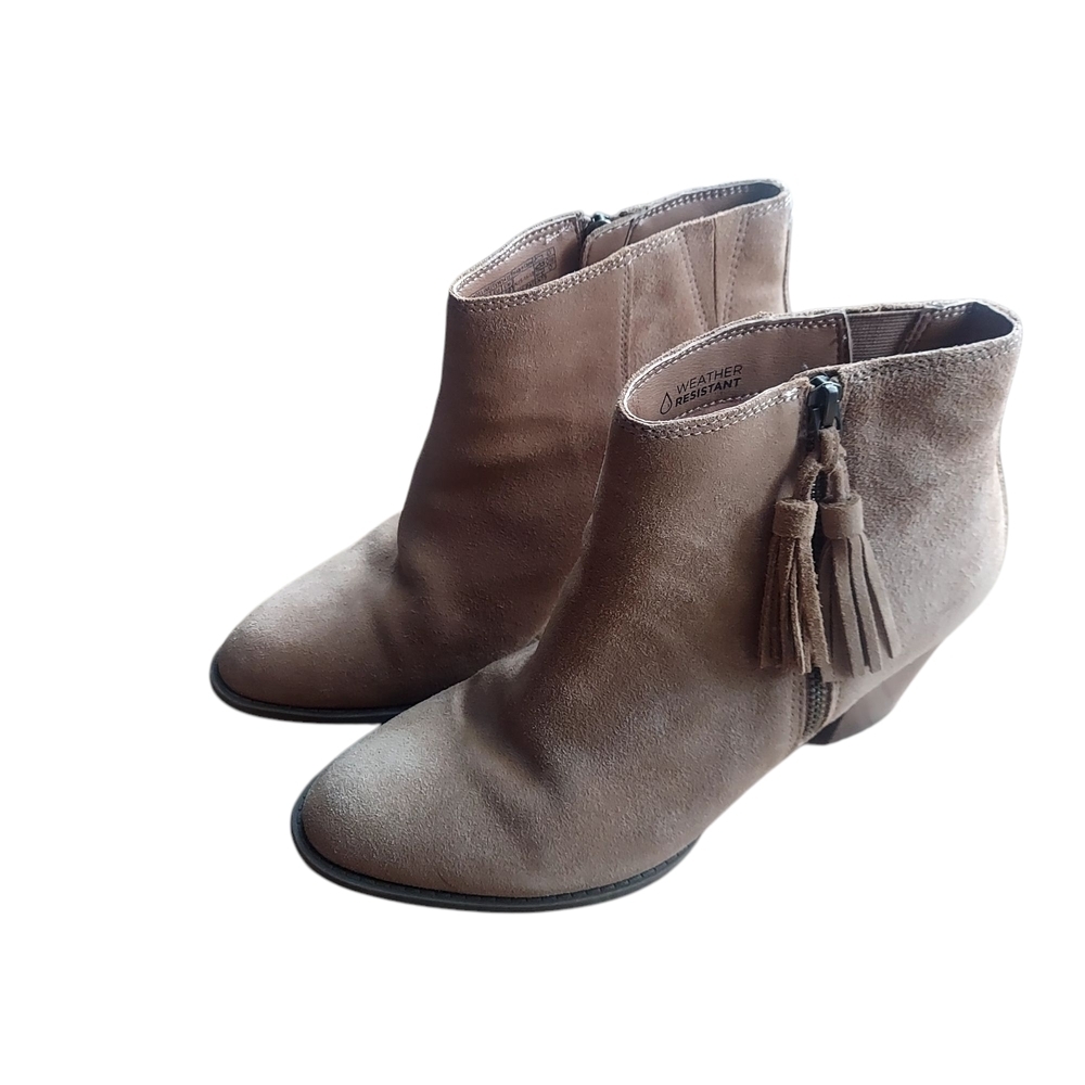 Vionic‎ Tan Ankle Booties with Suede Finish 8 - Picture 2 of 13